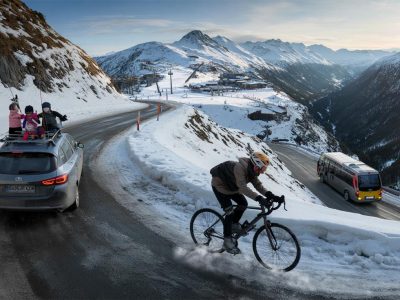 Gefährliche Winterfallen: Diese Pyrenäen-Panoramastraße stellt Familien und Radfahrer auf die Probe